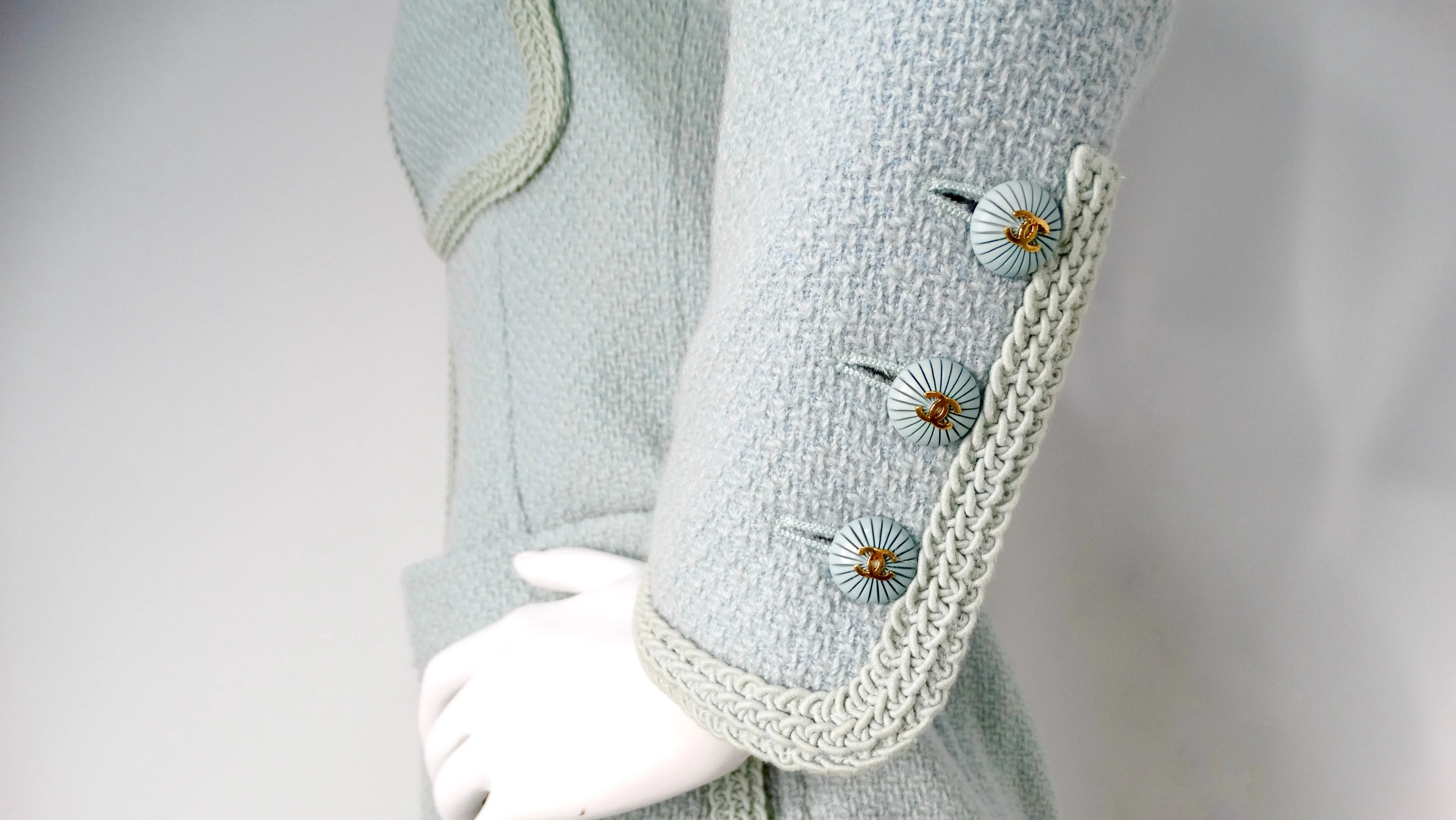 1993 Chanel Mint Pastel Blue Tweed Jacket With Interlocking CC Logo Buttons
