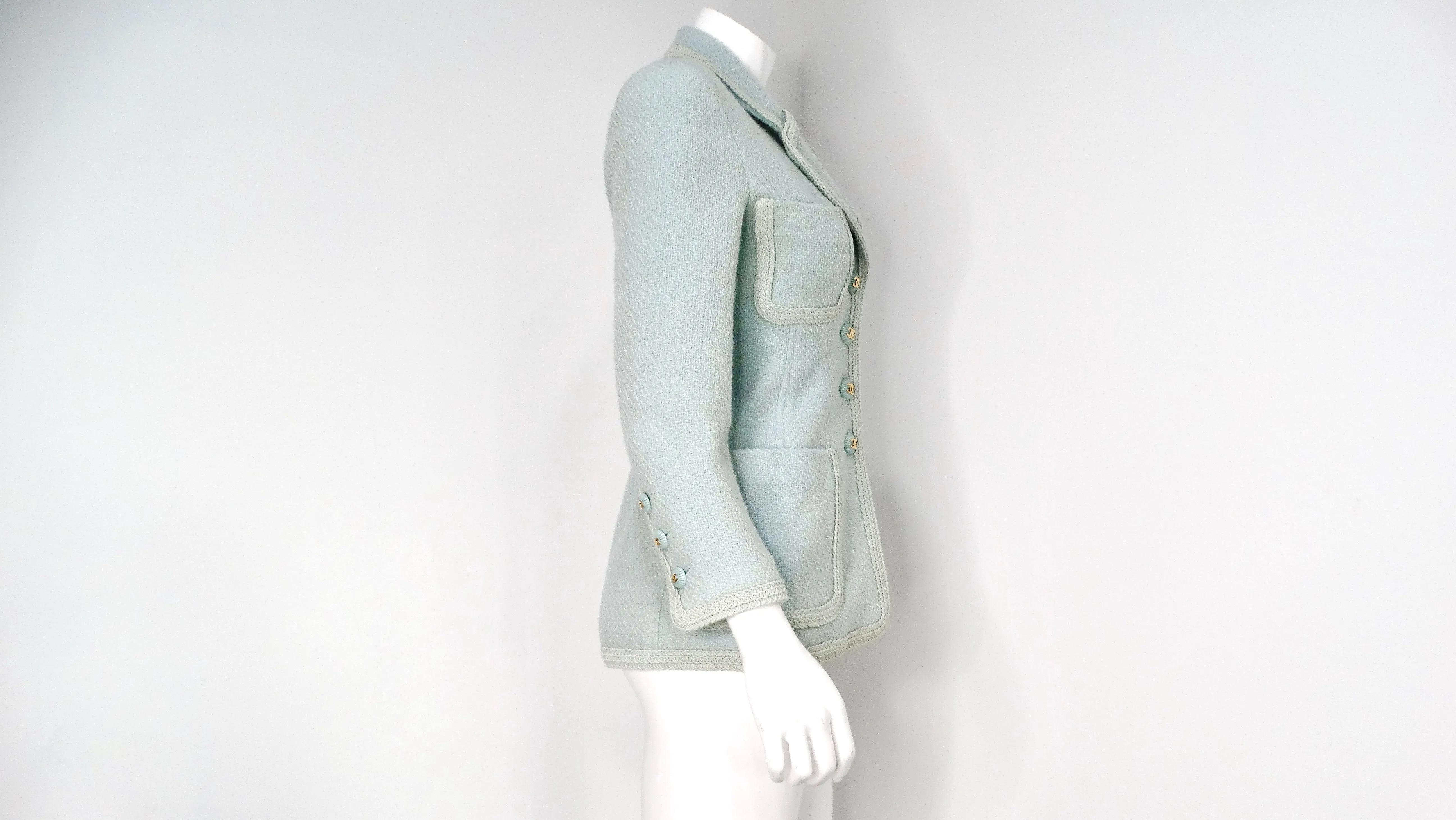 1993 Chanel Mint Pastel Blue Tweed Jacket With Interlocking CC Logo Buttons