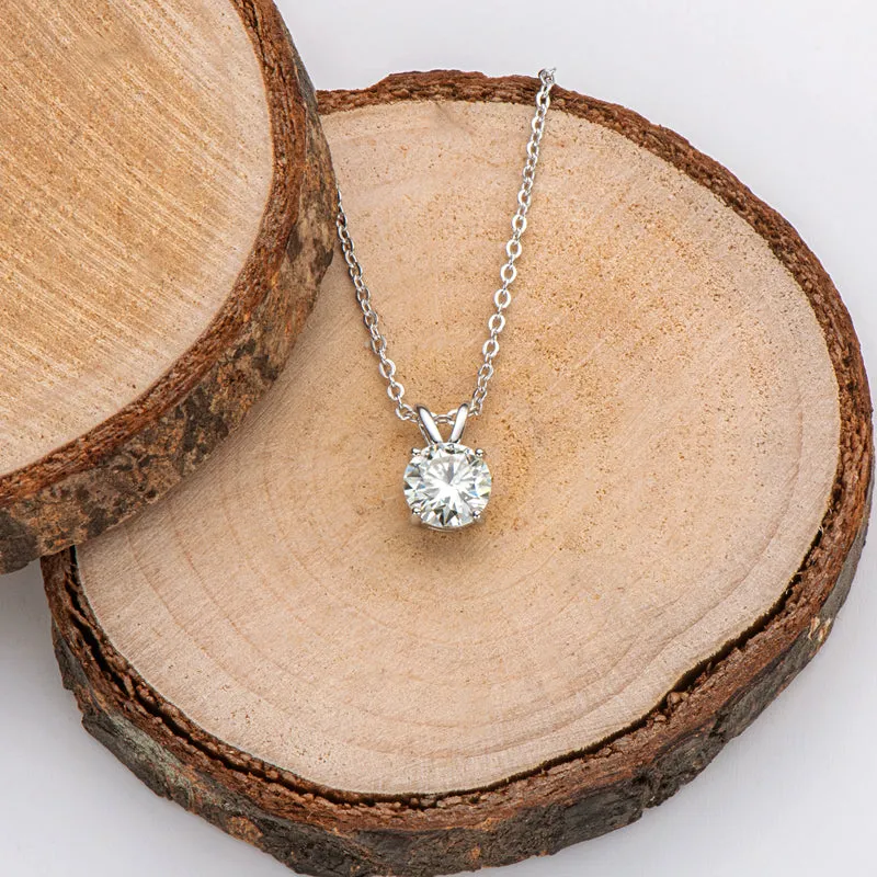 1CT Classic Brilliant Round Moissanite Pendant Necklace
