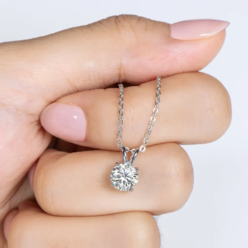 1CT Classic Brilliant Round Moissanite Pendant Necklace