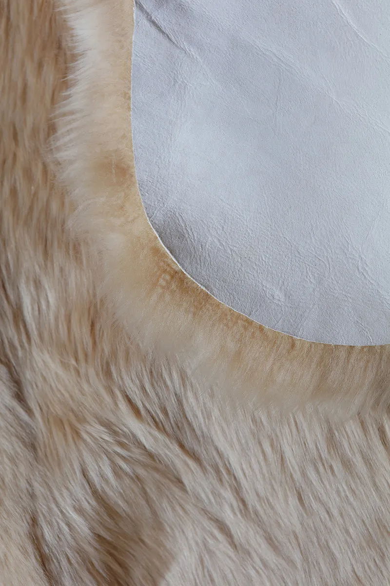 8-Pelt Large Sheepskin Area Rug - Beige Camel (6.2´ x  6.6´ )