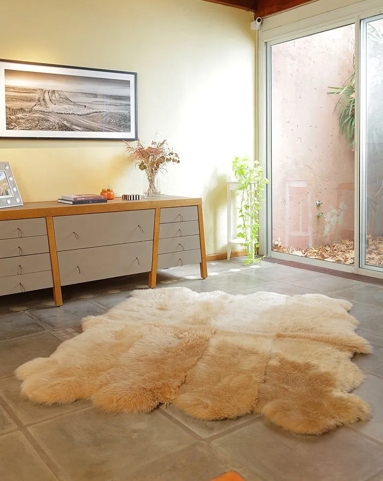 8-Pelt Large Sheepskin Area Rug - Beige Camel (6.2´ x  6.6´ )