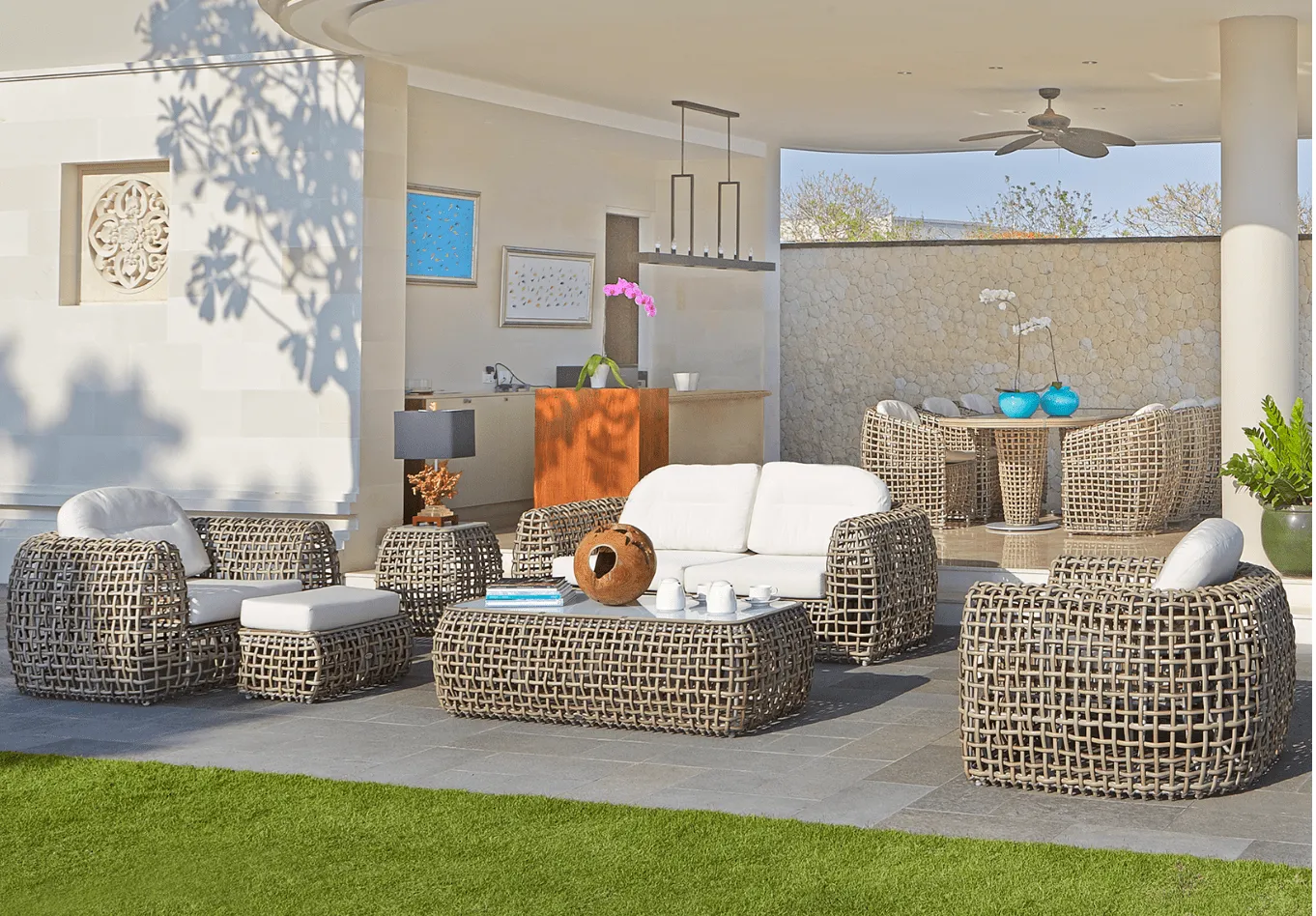 Dune Road Outdoor Coffee Table With Glass
