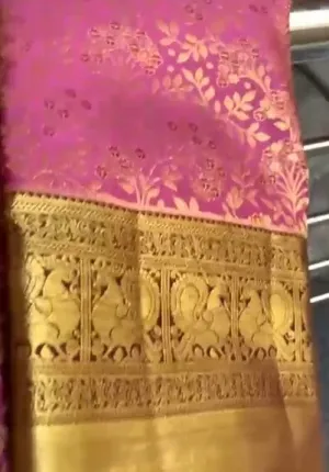 Fashion Vibes Presents Pure Kancheepuram Handwoven Silk Saree