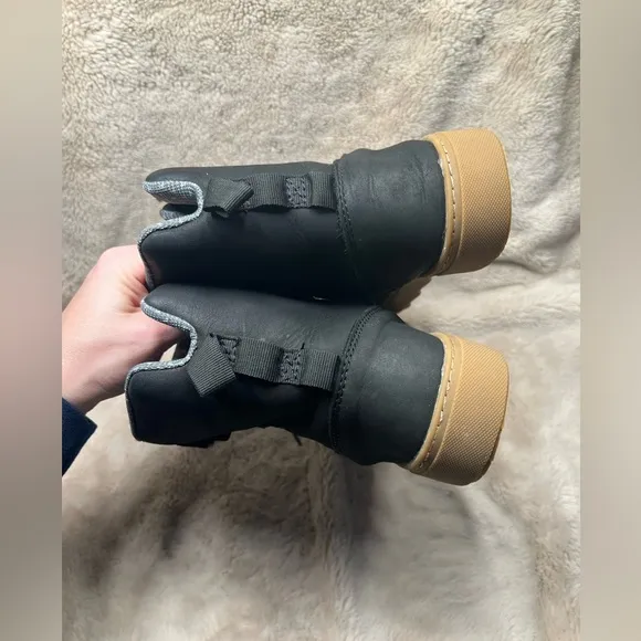 Forsake Women  Waterproof Outdoor Boot Size 7.5 Black Hiking