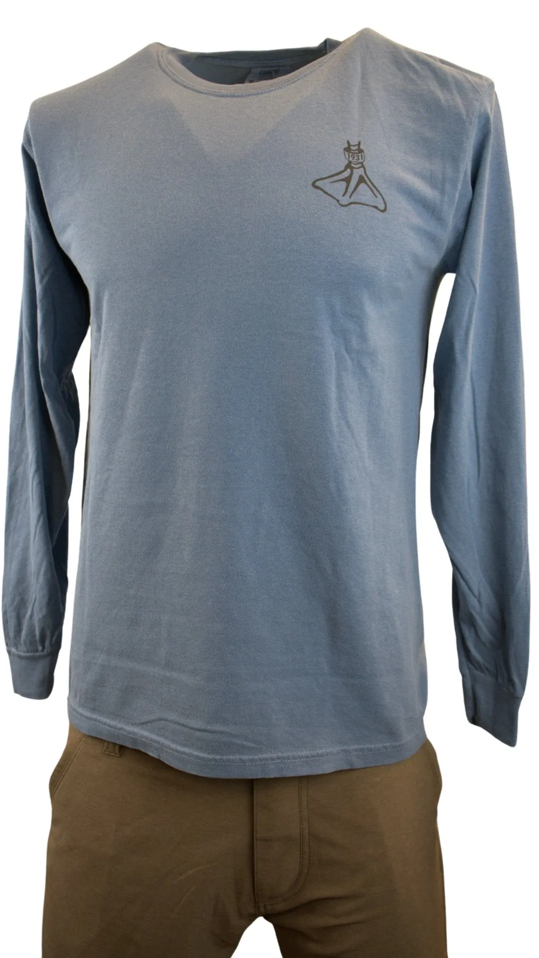 Fort Thompson Happy Lab Badge Long Sleeve Tee