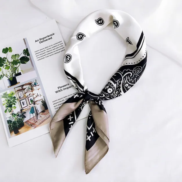Hellbraunes Paisley Bandana