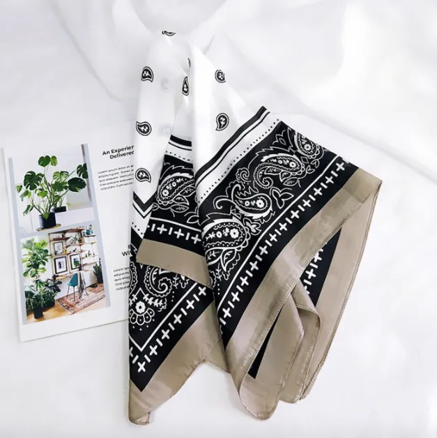 Hellbraunes Paisley Bandana