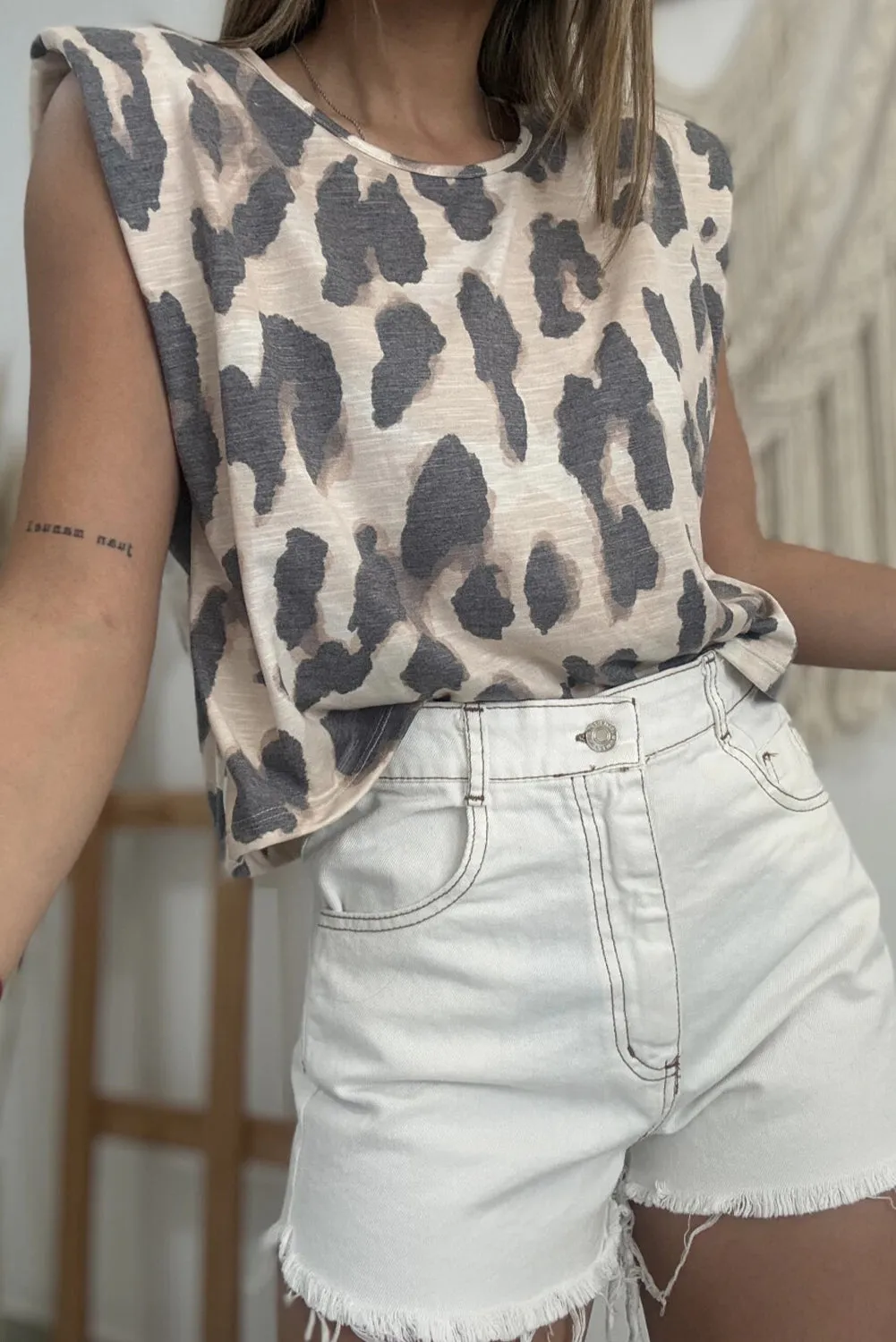 Khaki Leopard Round Neck Casual Tank Top