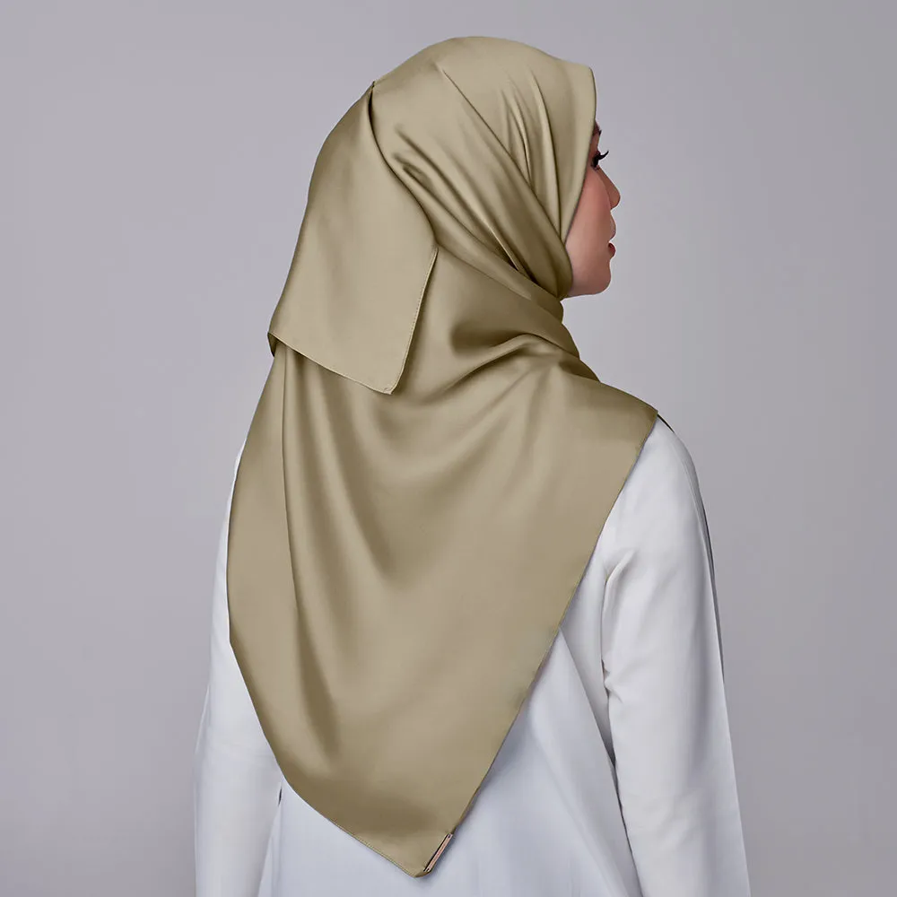Maysaa Luxe in Sphagnum