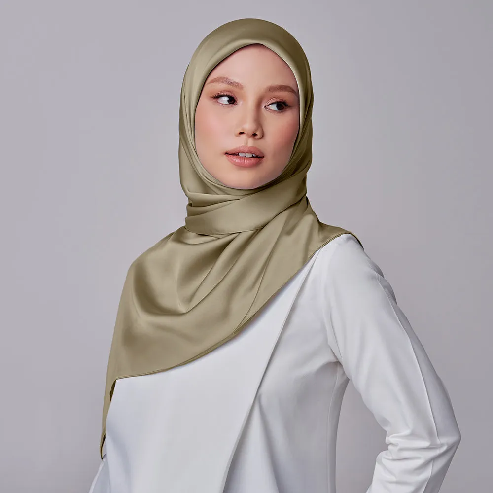 Maysaa Luxe in Sphagnum