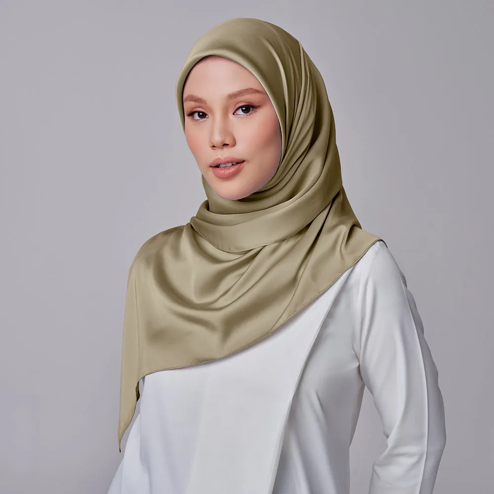 Maysaa Luxe in Sphagnum