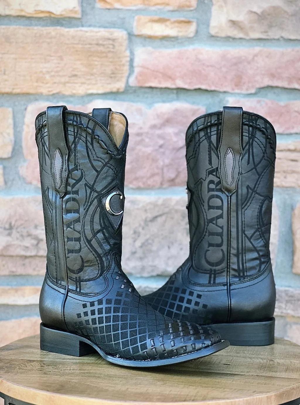 Men's Cuadra Engraved Black Leather Western Boots CU676