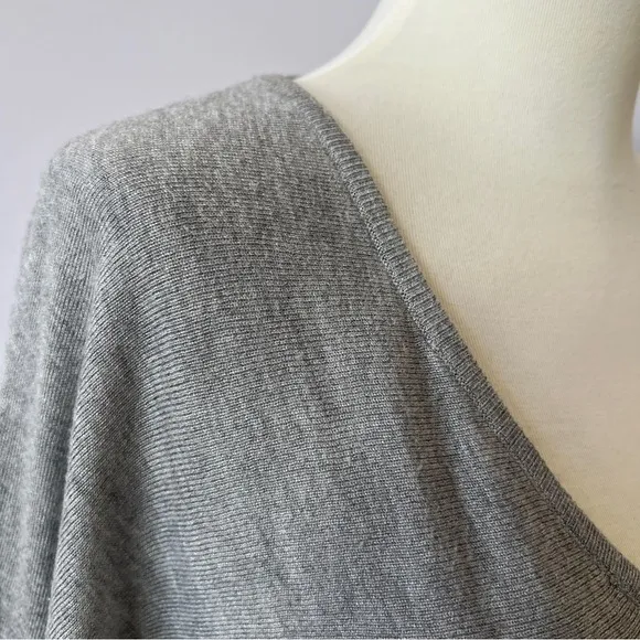 MINNIE ROSE SWEATER S V NECK TENCEL SILK NYLON LONG LENGTH OVERSIZED CASUAL GRAY