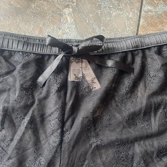 NWT Victoria's Secret VS Pants Black Lace lounge pants Size Large