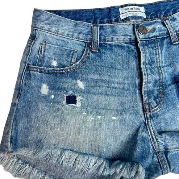 One Teaspoon Bandits Distressed Denim Shorts, Size 27