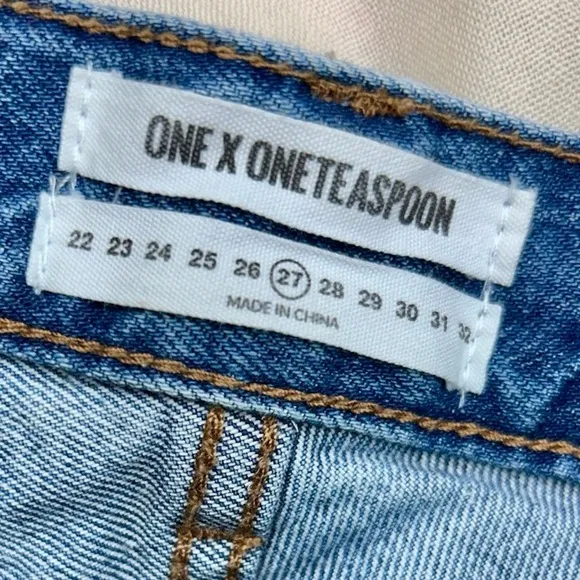 One Teaspoon Bandits Distressed Denim Shorts, Size 27