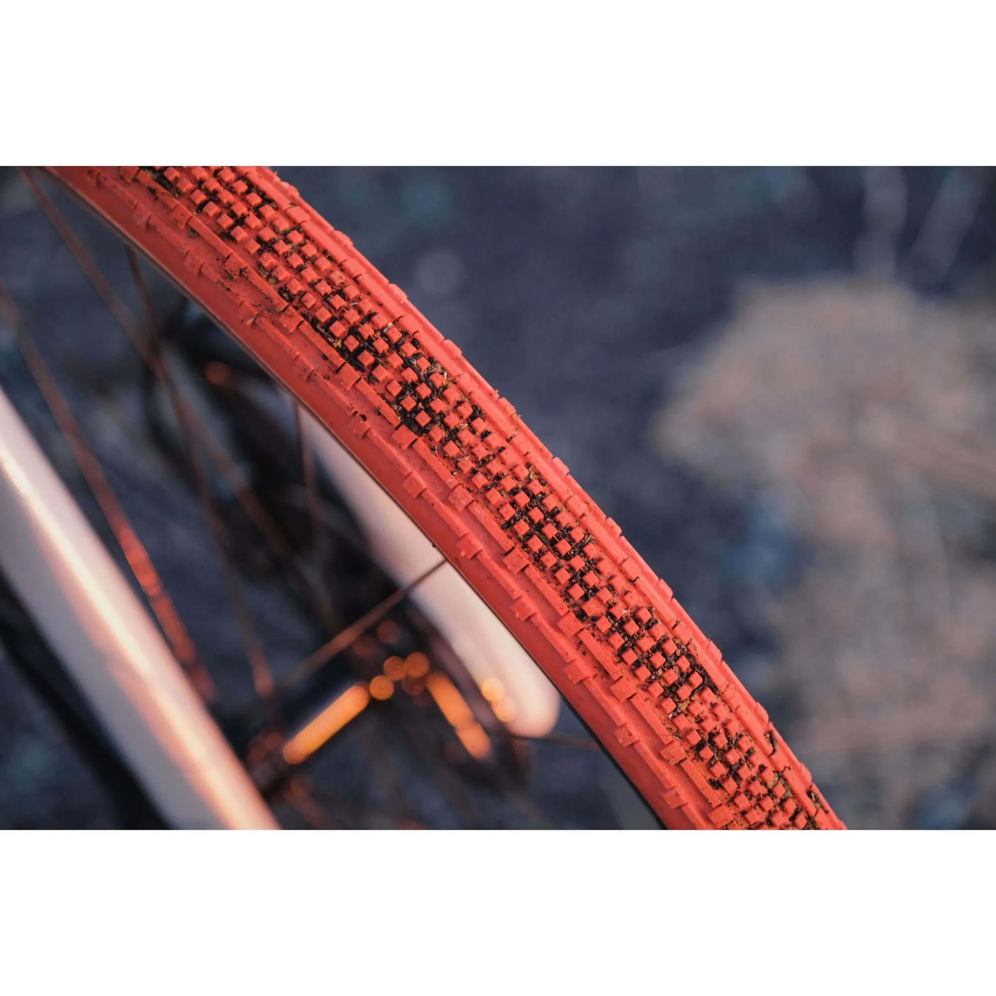 PANARACER GRAVEL KING SEMI SLICK COLOUR EDITION TLC GRAVEL TYRE  700x43c