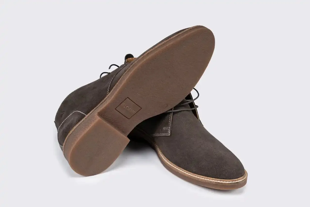 Sloane Mens Shoes Byron Suede Chukka Boots Taupe