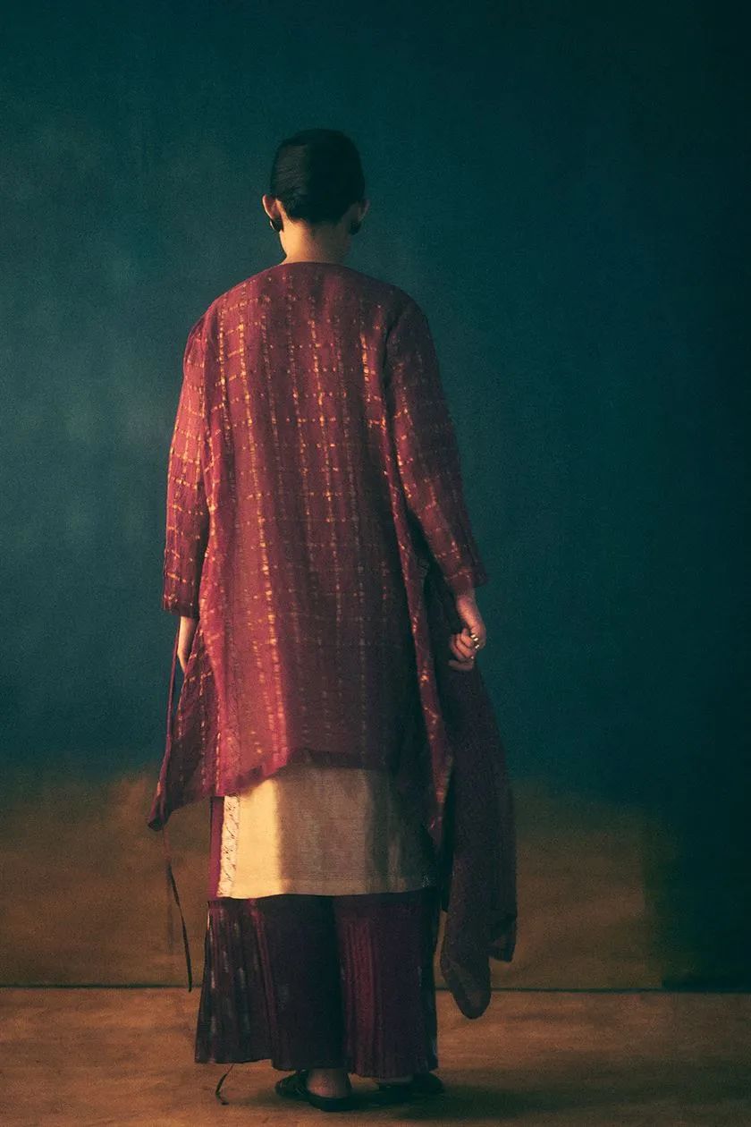Urvashi Kaur - metric overlay   -   ilahi-05