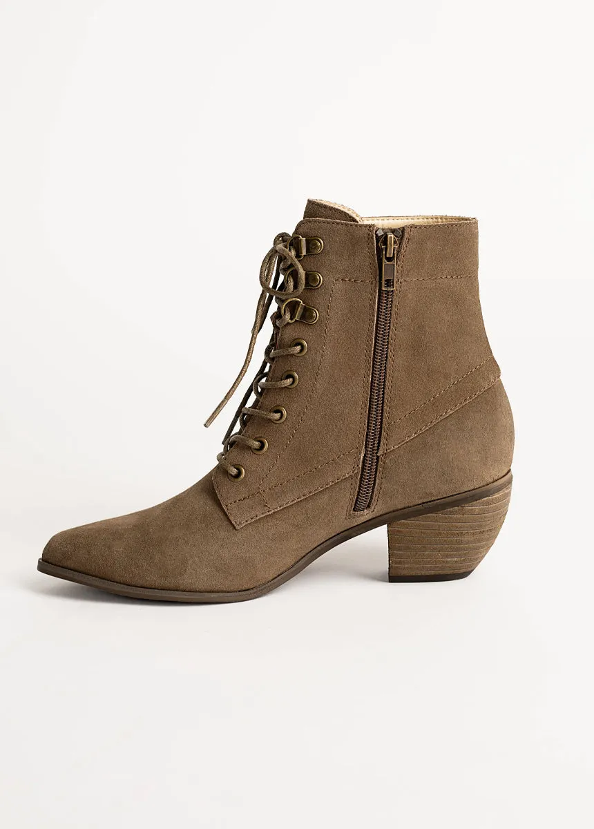 Virginia Boot in Brown Suede